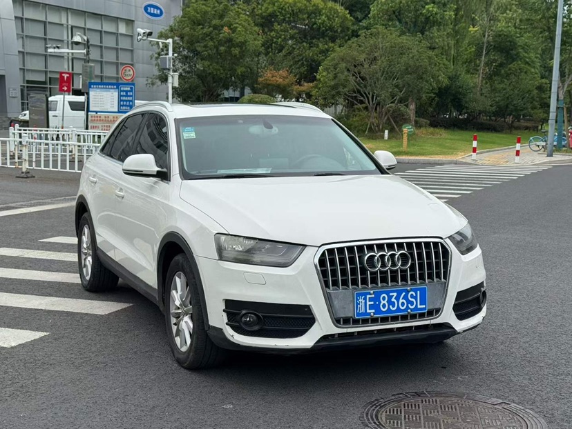 Audi Q3 2014 #3 Audi Q3 2014 car image #3