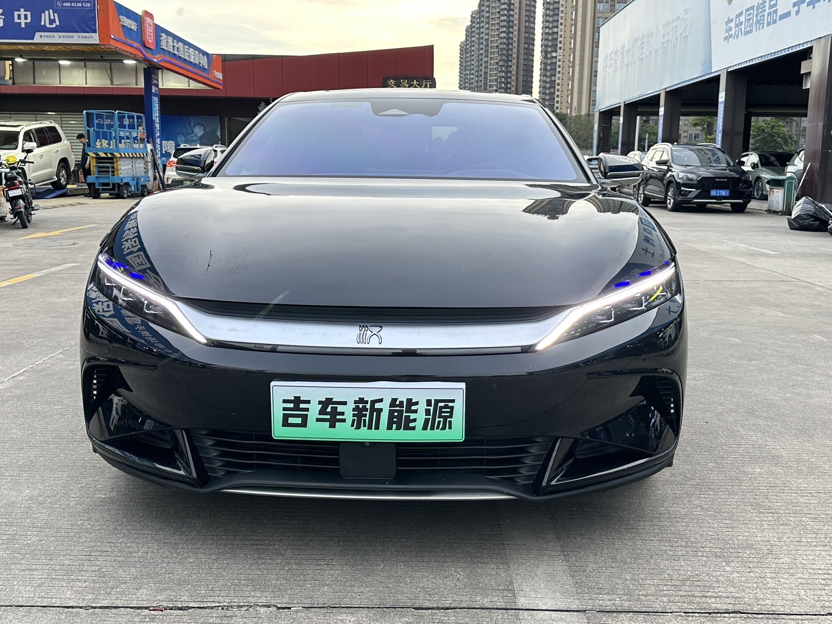 BYD Han 2022 #2 BYD Han 2022 car image #2