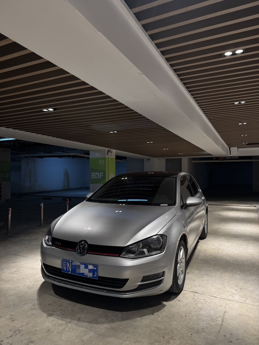Volkswagen Golf 2015 car image #7