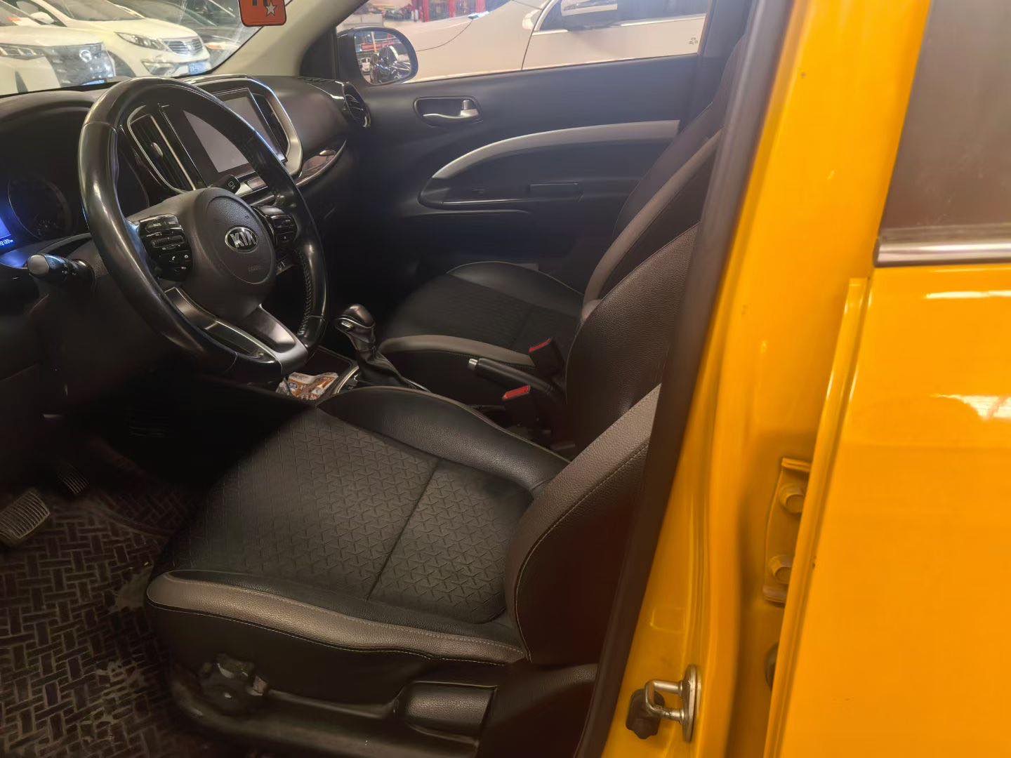 Kia KX1 2018 car image #2