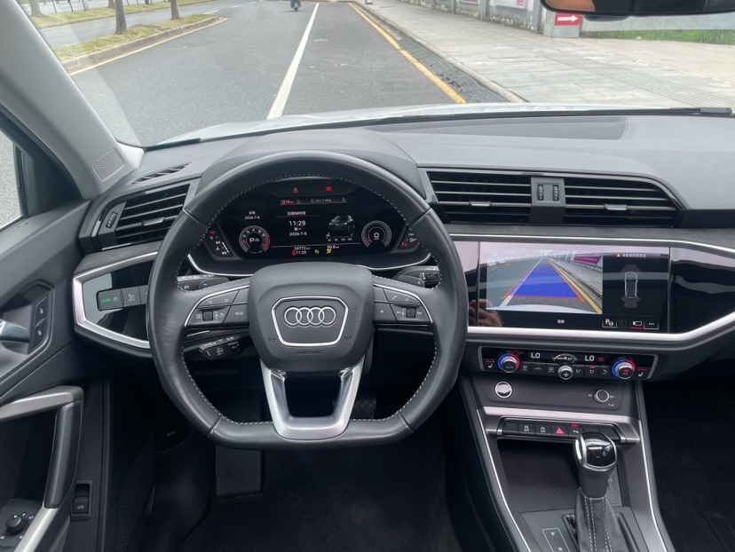 Audi Q3 2022 #14 Audi Q3 2022 car image #14