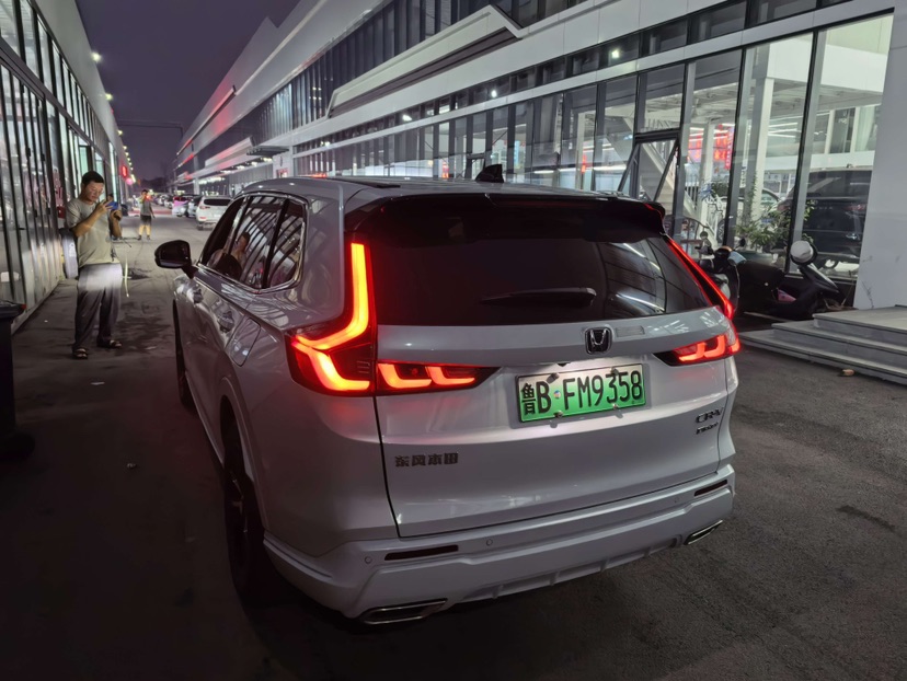 Honda CR-V New Energy 2023 #4 Honda CR-V New Energy 2023 car image #4