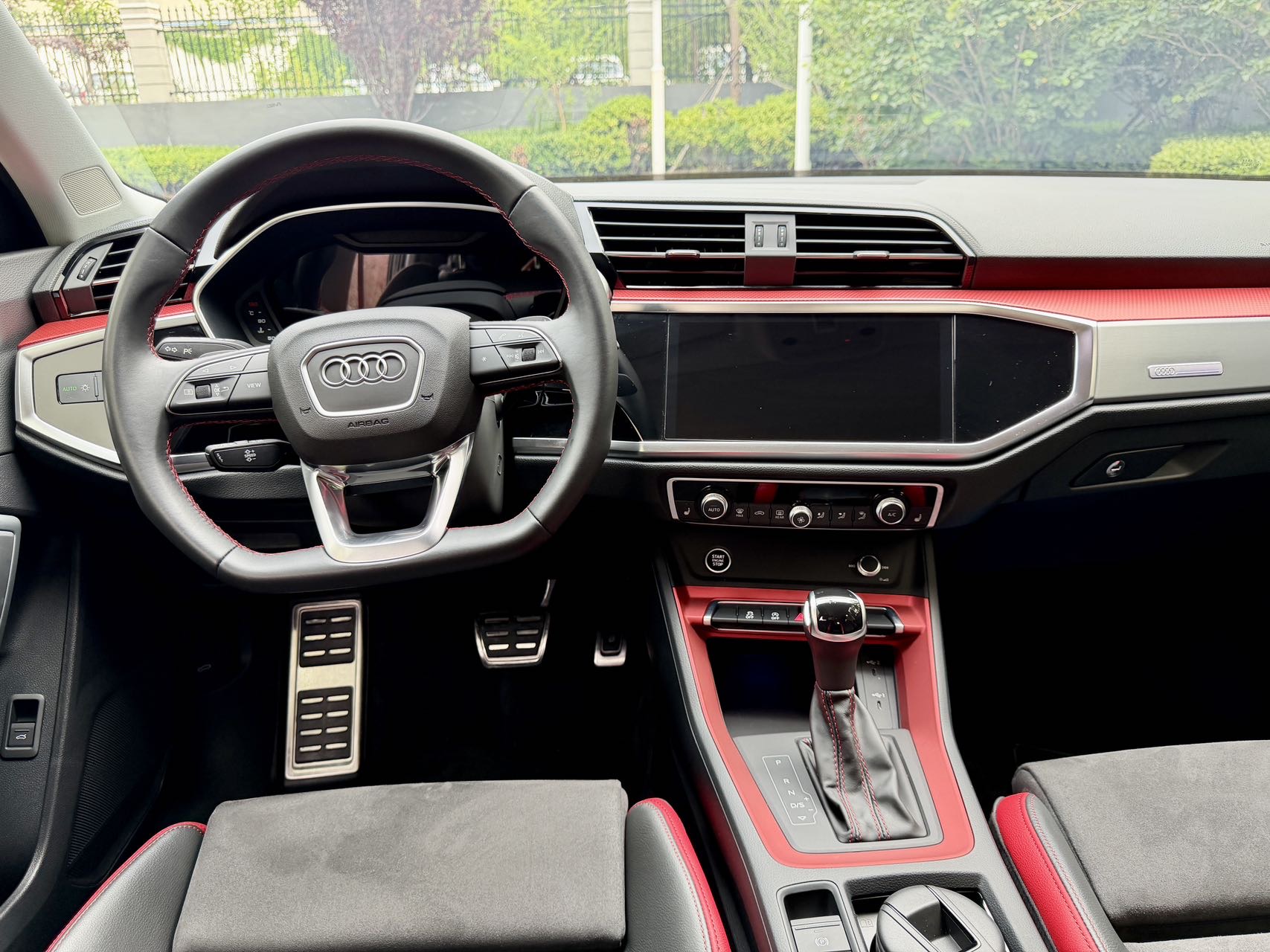 Audi Q3 2023 car image #6