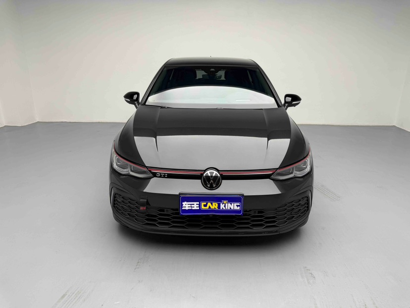 Volkswagen GolfGTI 2024 immagine di auto #2