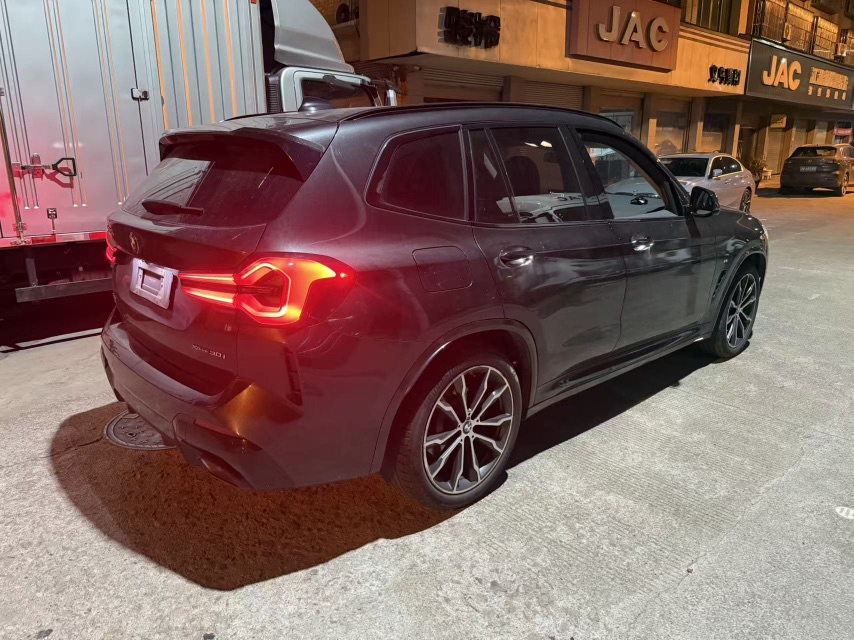 BMW X3 2022 car image #7