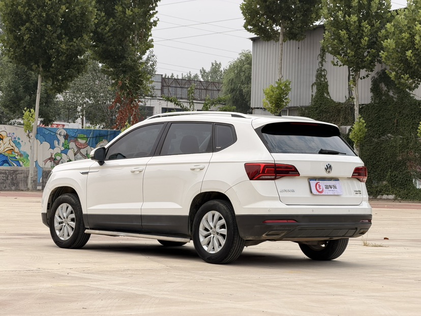 Volkswagen Tharu 2019 car image #17