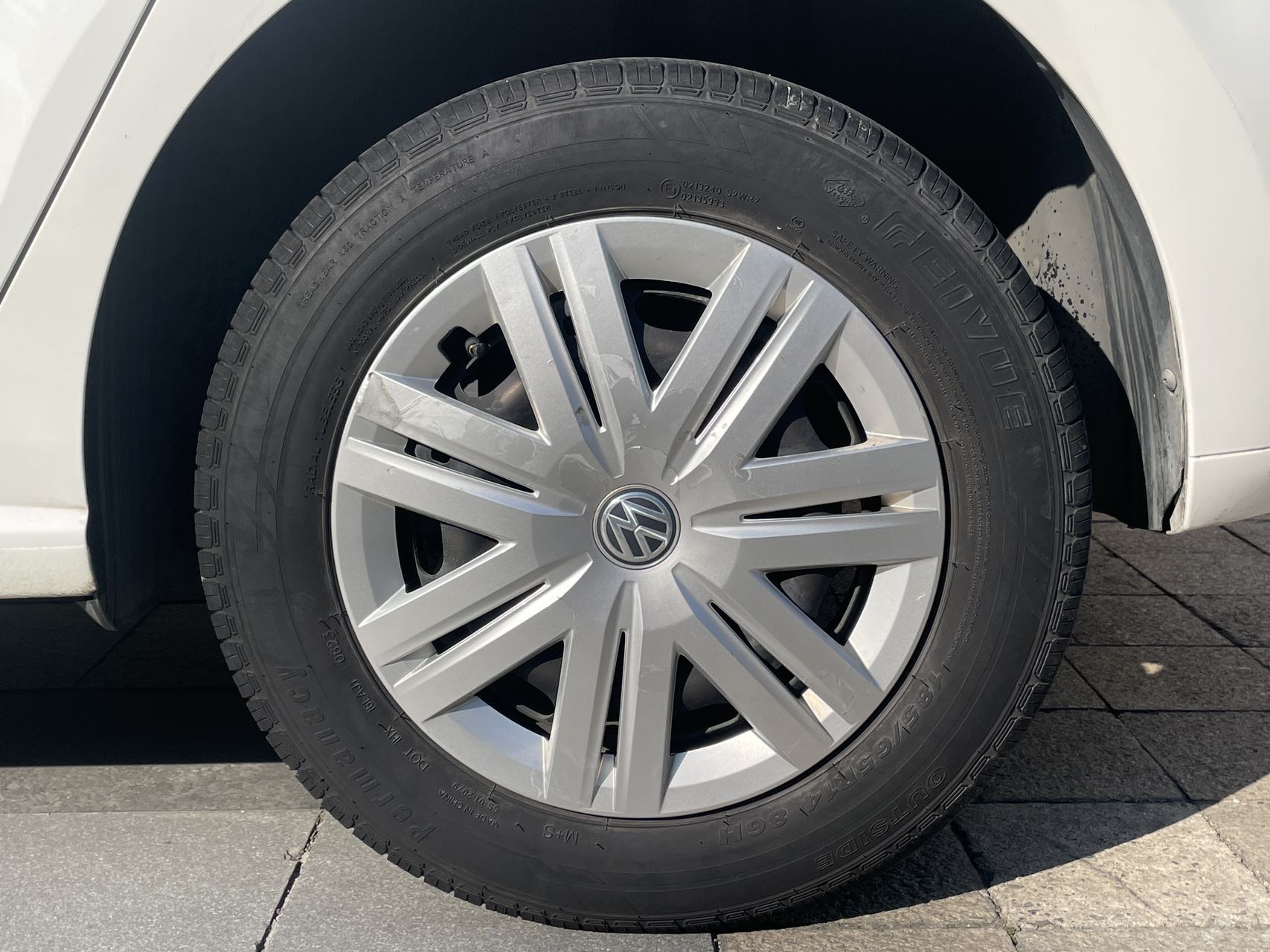 Volkswagen Polo 2019 car image #12