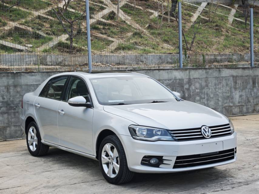 Volkswagen Bora 2014 car image #3