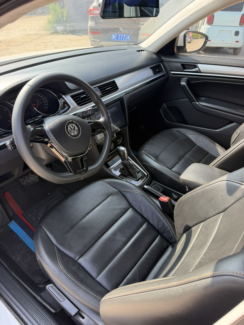 Volkswagen Bora 2016 car image #7