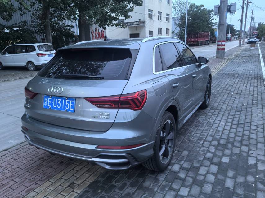 Audi Q3 2022 immagine di auto #4
