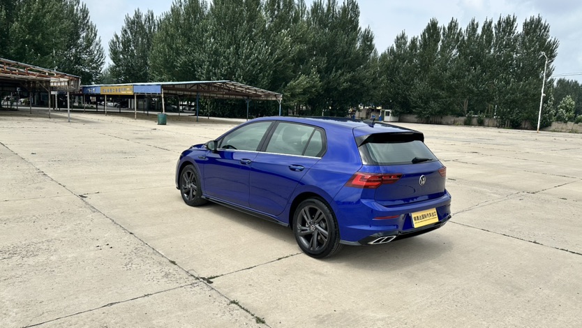 Volkswagen Golf 2022 car image #6