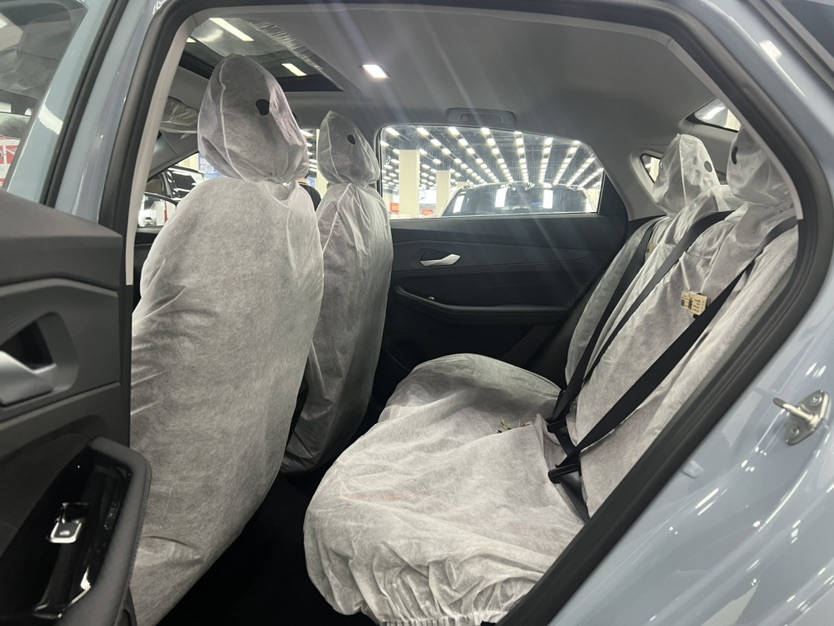 GEELY Binray 2026 #8 GEELY Binray 2026 immagine di auto #8