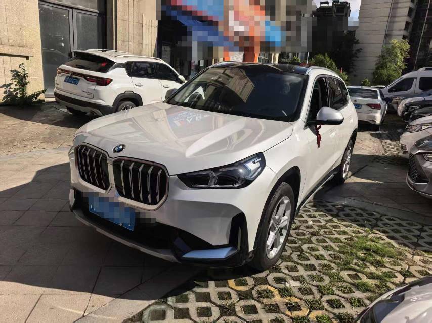 BMW X1 2024 car image 