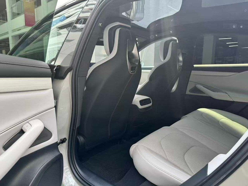 MI SU7 2024 car image #14