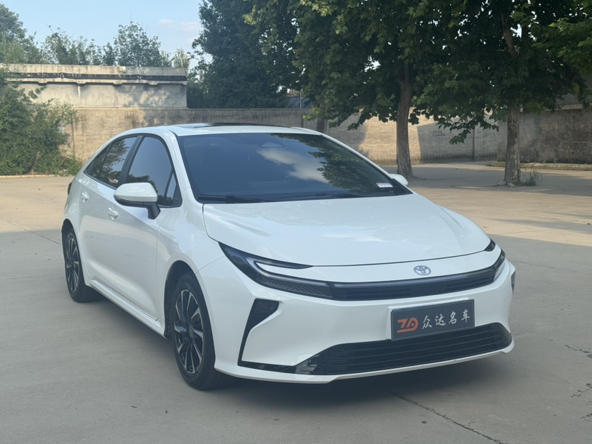 2026 immagine di auto #3