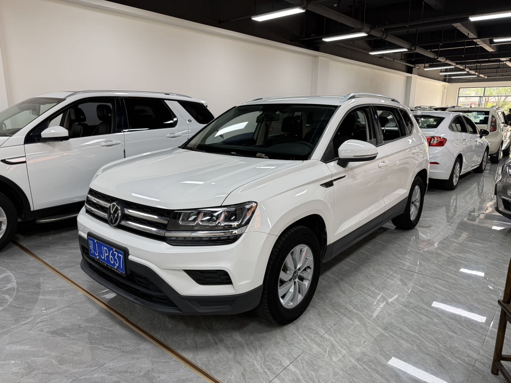 Volkswagen Tharu 2021 #3 Volkswagen Tharu 2021 صورة سيارة #3