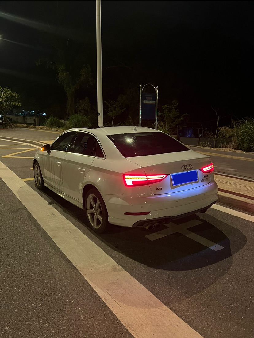 Audi A3 2018 car image #5
