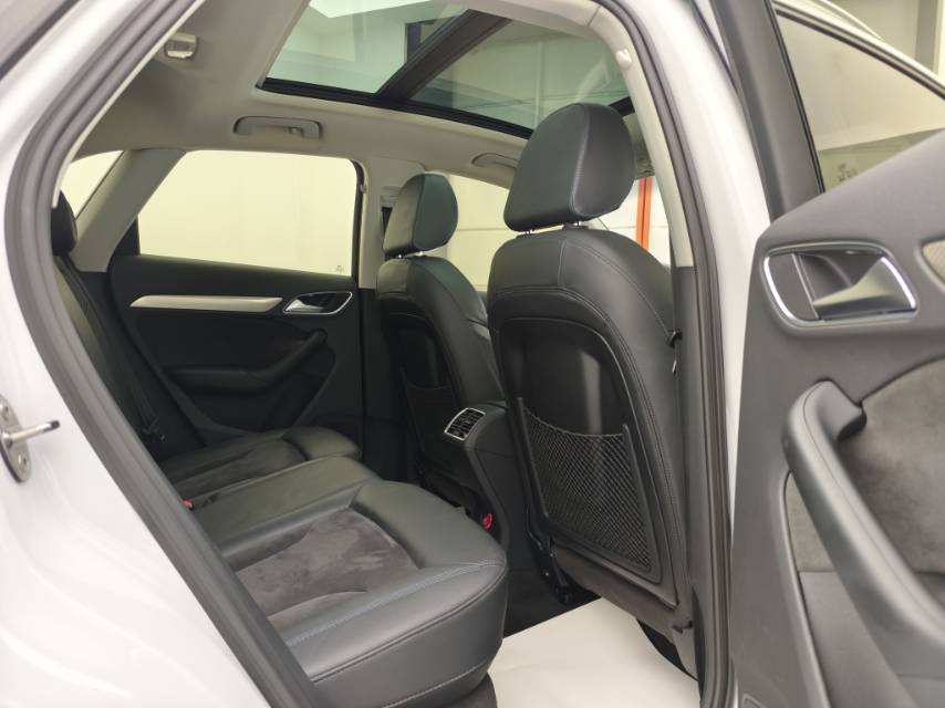 Audi Q3 2018 #11 Audi Q3 2018 car image #11