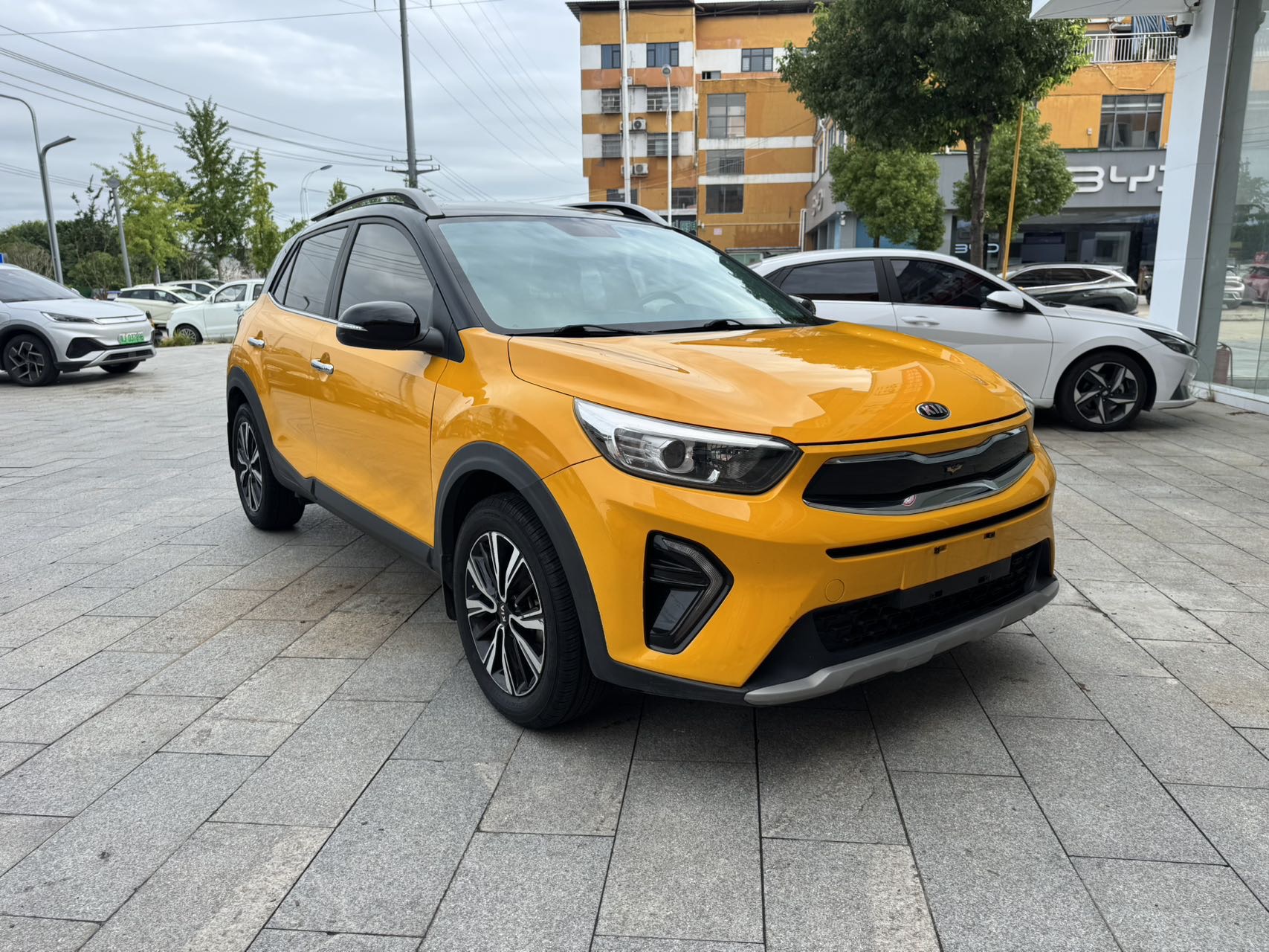 Kia KX1 2019 car image #3