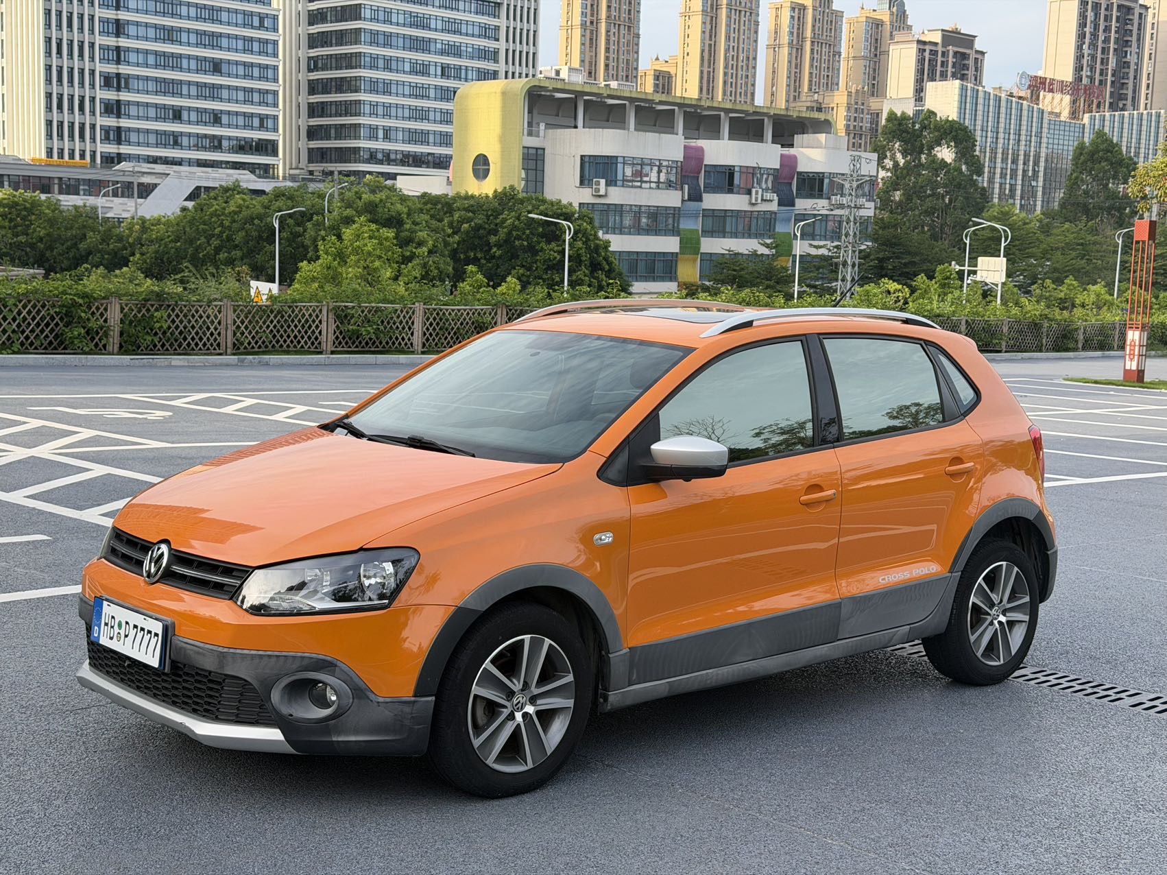 Volkswagen Polo 2012 car image 