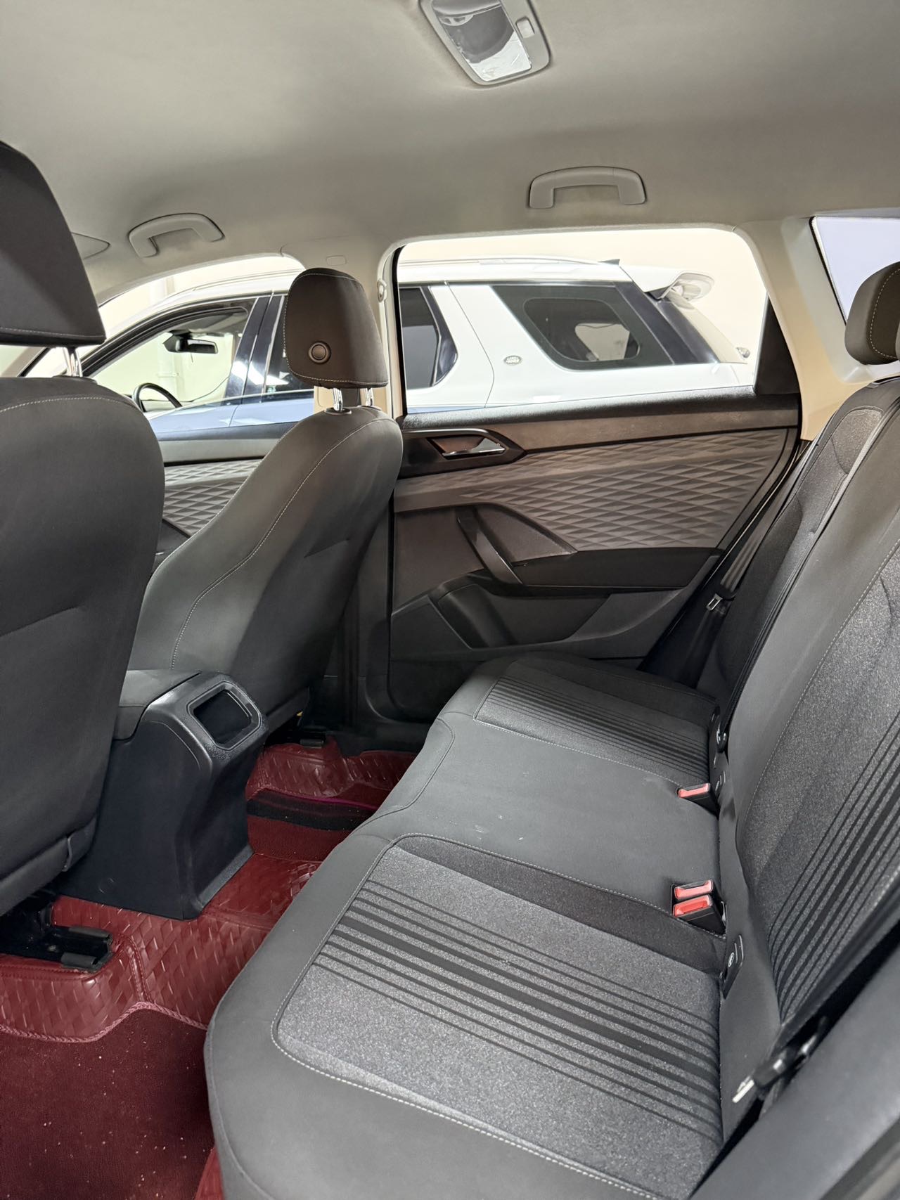 Volkswagen Tharu 2021 #5 Volkswagen Tharu 2021 صورة سيارة #5