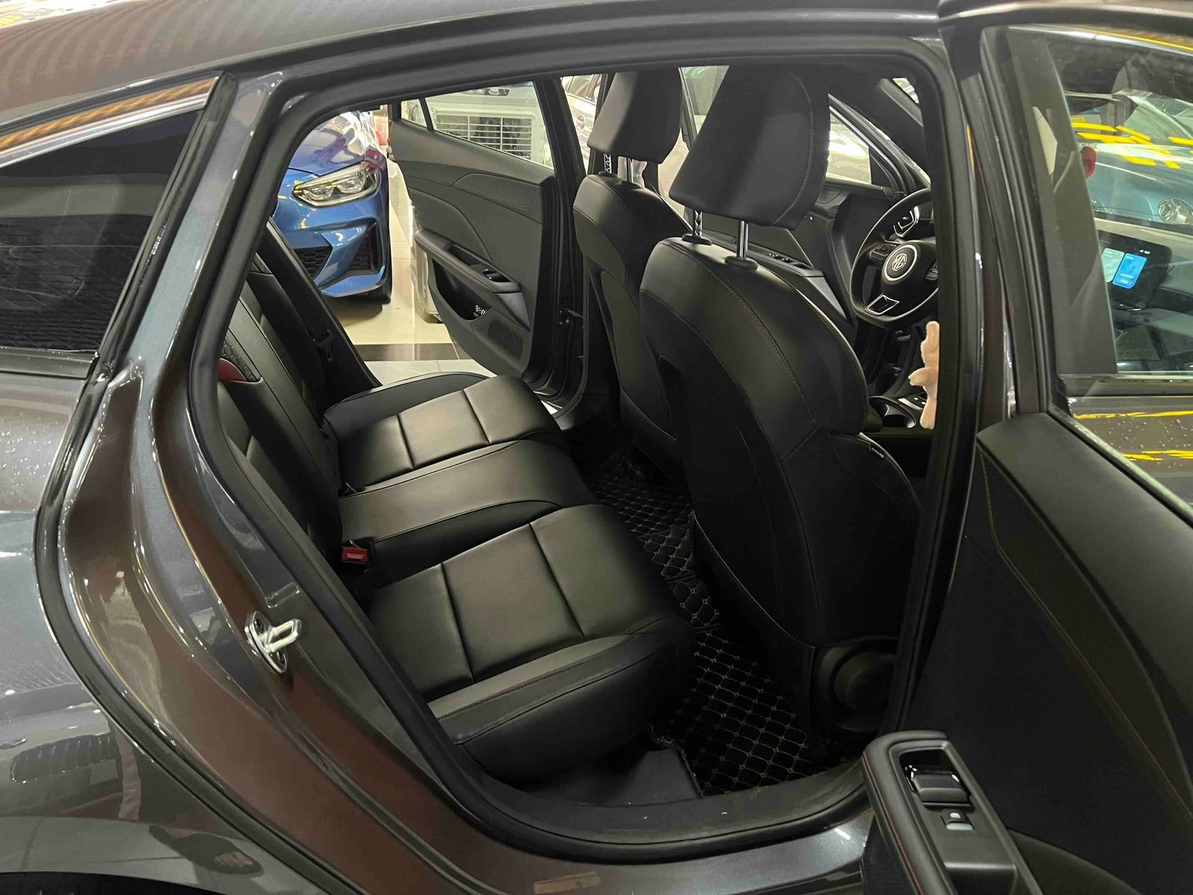 MG 5 2025 imagen de coche #7