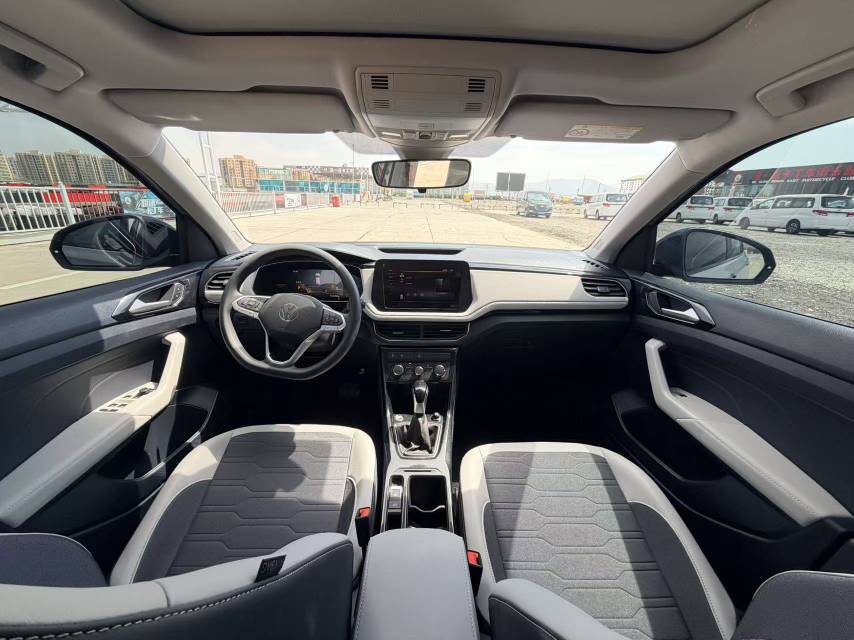 Volkswagen Tharu 2026 car image #6