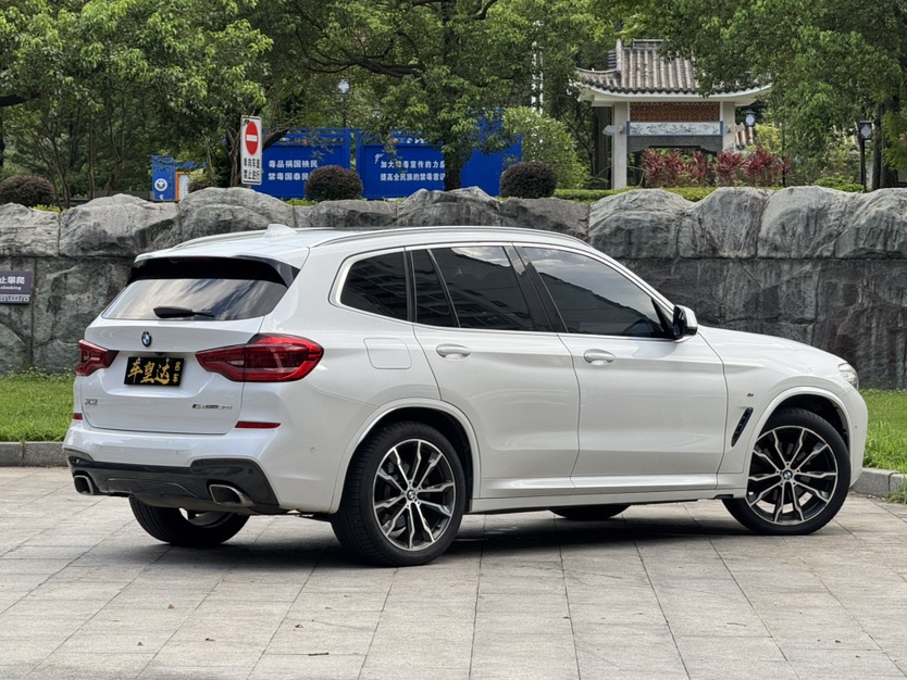 BMW X3 2021 #4 BMW X3 2021 car image #4