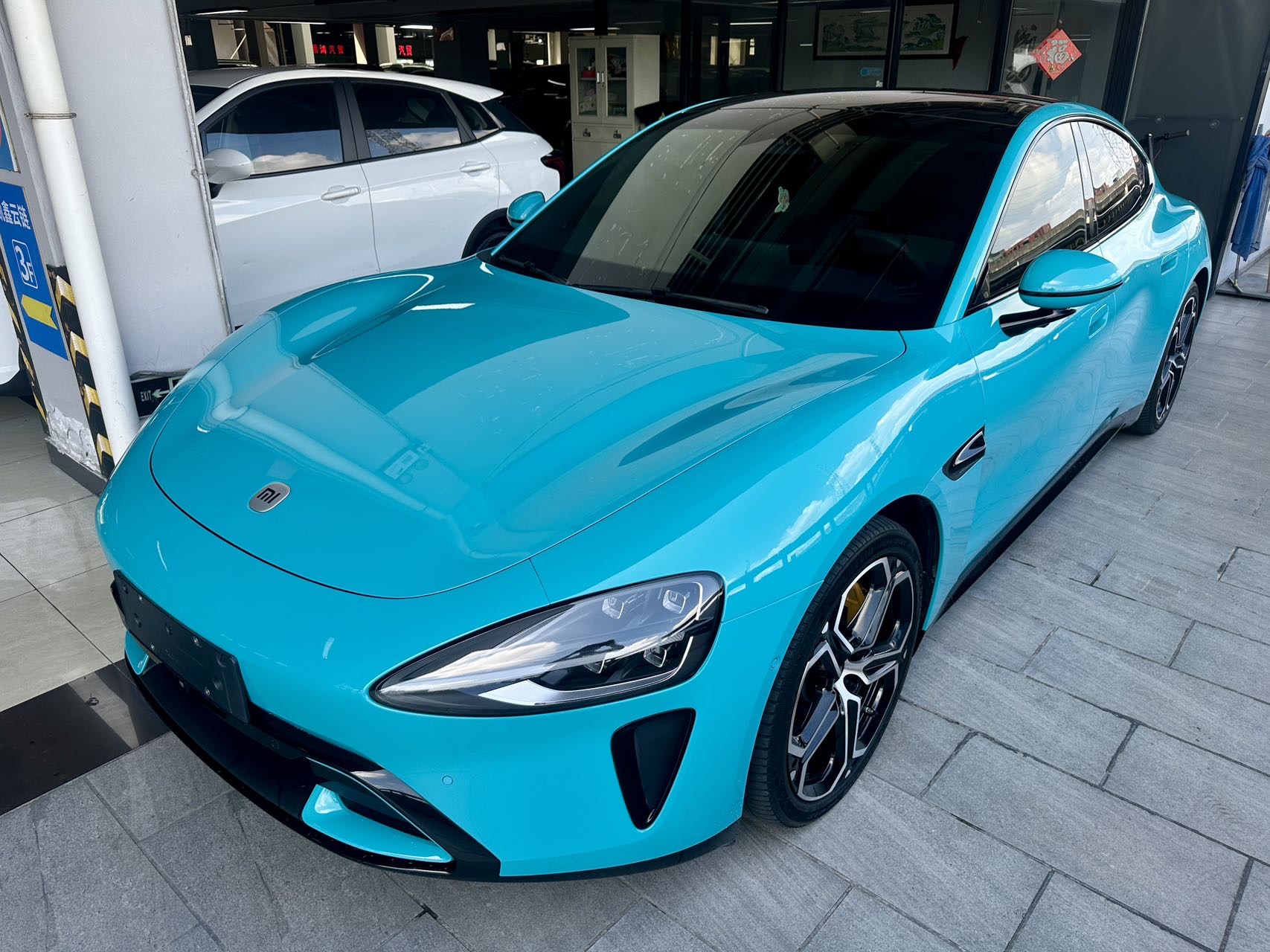 MI SU7 2024 car image 