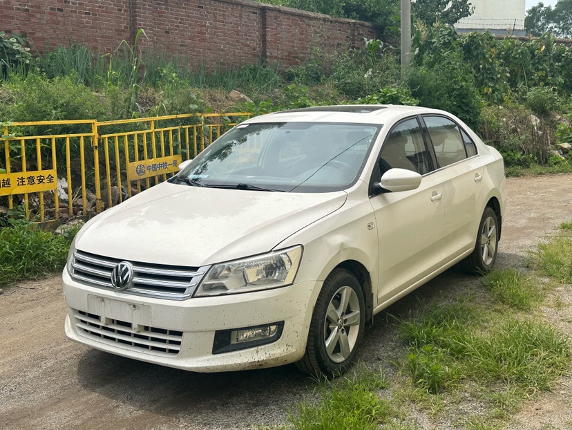 Volkswagen Santana 2014 car image 