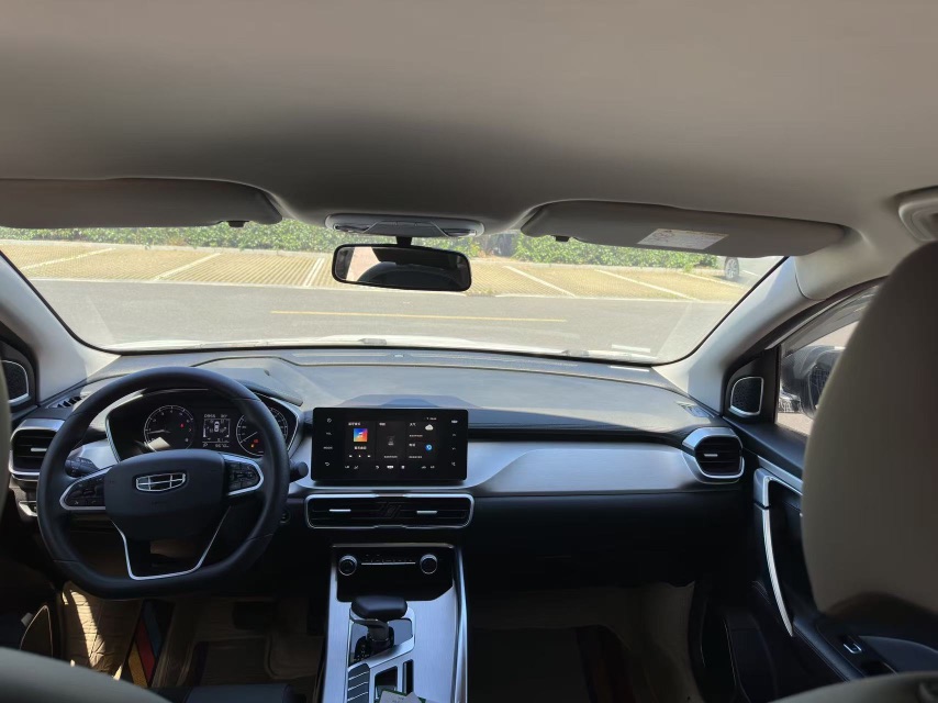 GEELY Coolray 2024 car image #9