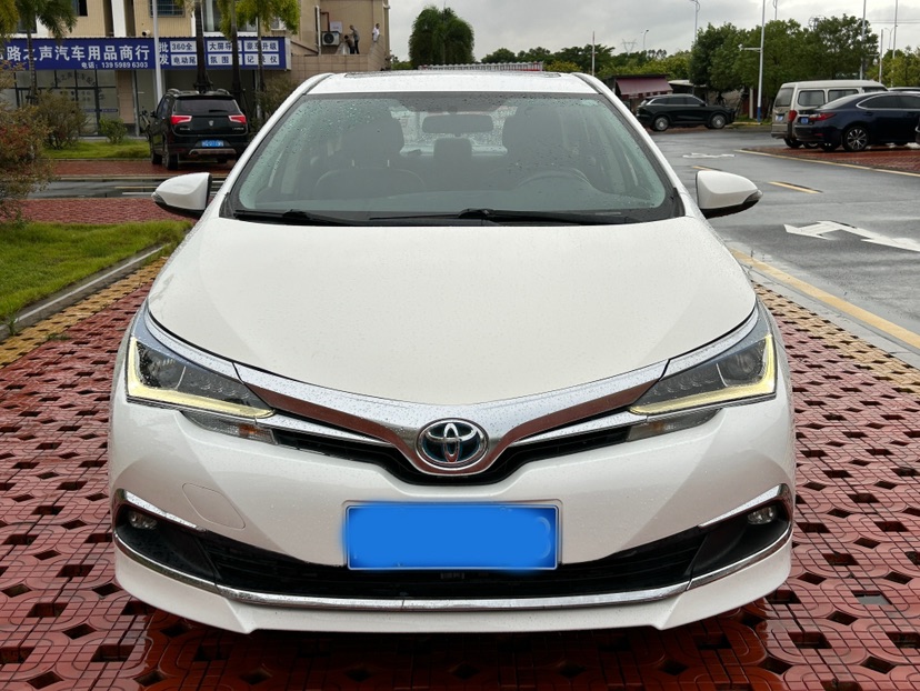 Toyota Corolla 2019 #2 Toyota Corolla 2019 car image #2
