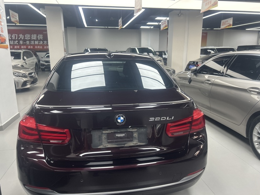 BMW 3 Series 2018 car image #7