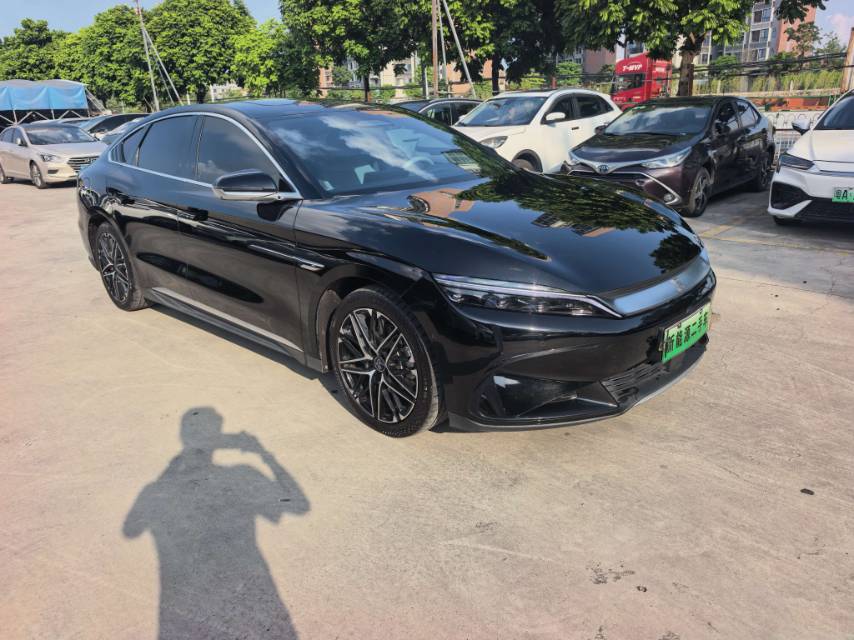 BYD Han 2025 car image #2