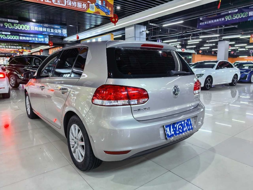 Volkswagen Golf 2013 car image #8