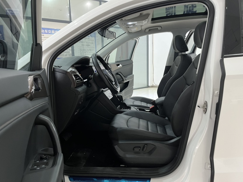 Volkswagen Tharu 2022 car image #6