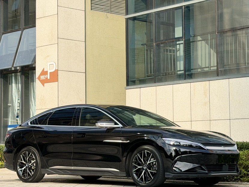 BYD Han 2024 #3 BYD Han 2024 car image #3