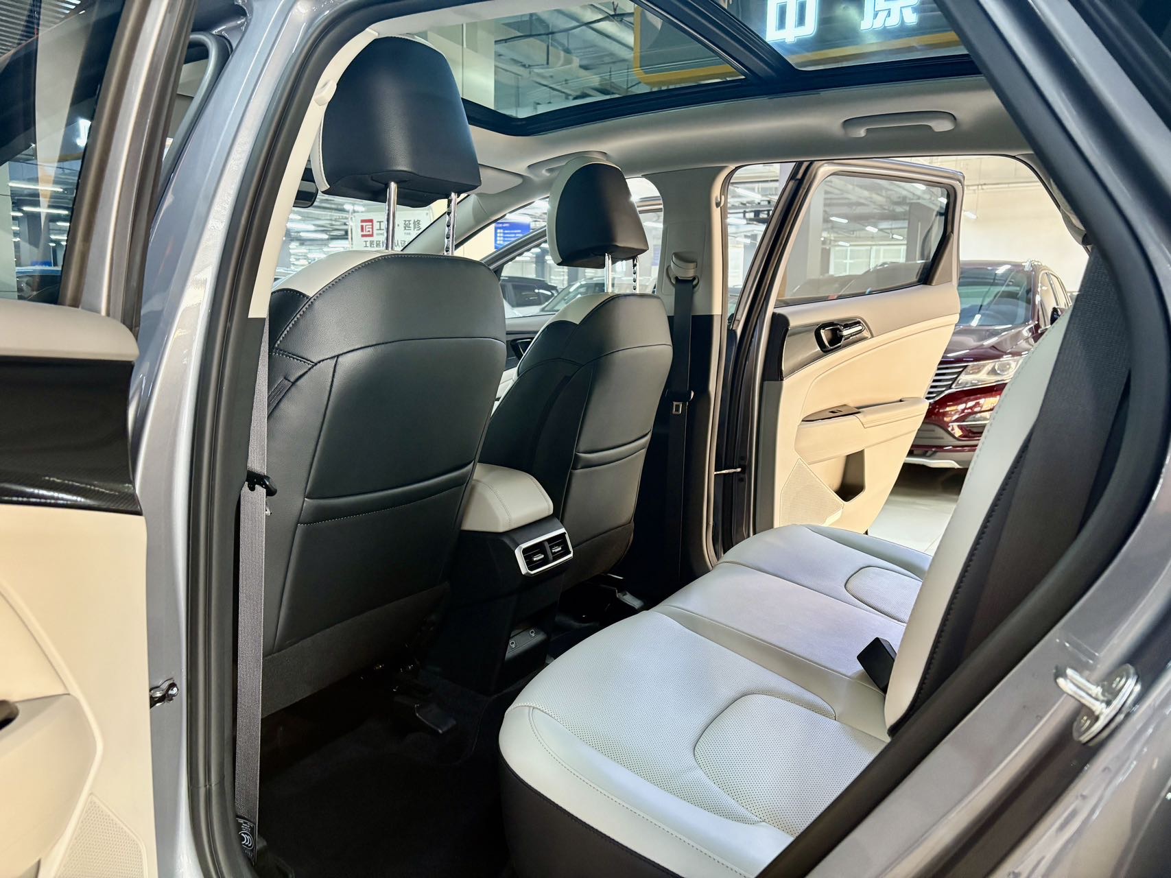 Kia Sportage 2024 car image #5