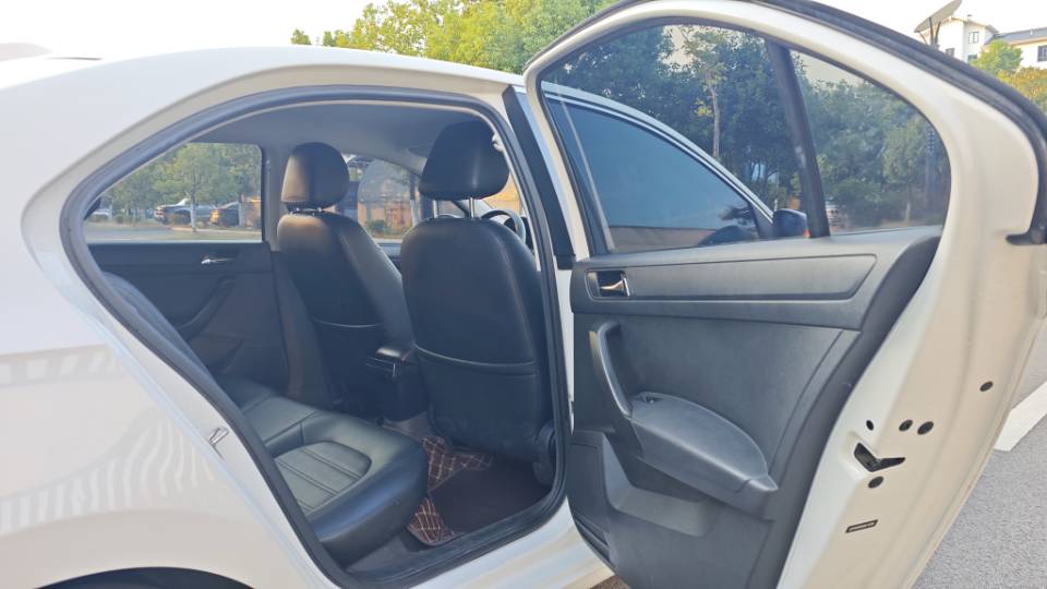 Volkswagen Santana 2022 car image #9