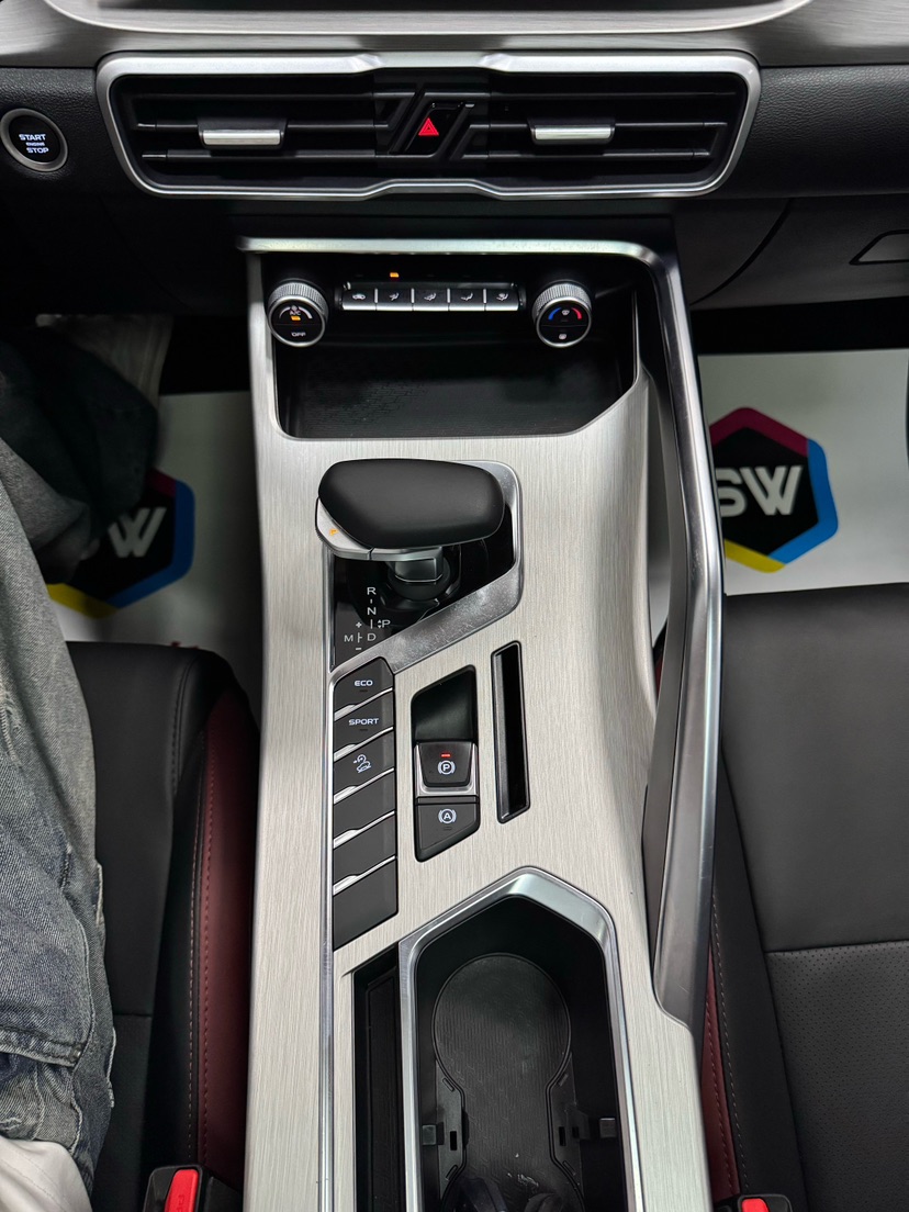 GEELY Coolray 2023 #12 GEELY Coolray 2023 car image #12