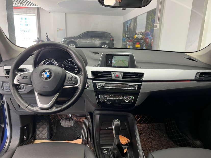 BMW X1 2019 #6 BMW X1 2019 car image #6
