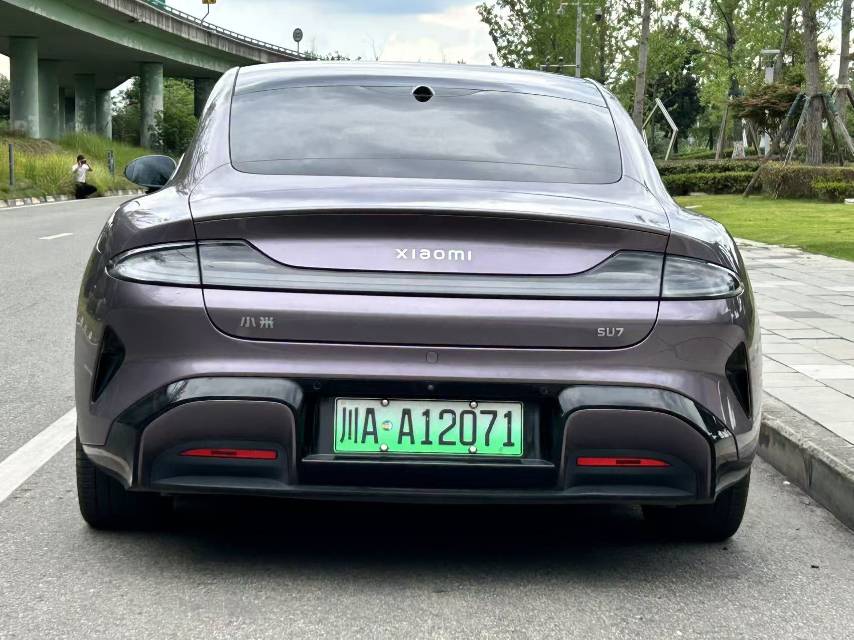 MI SU7 2025 car image #9