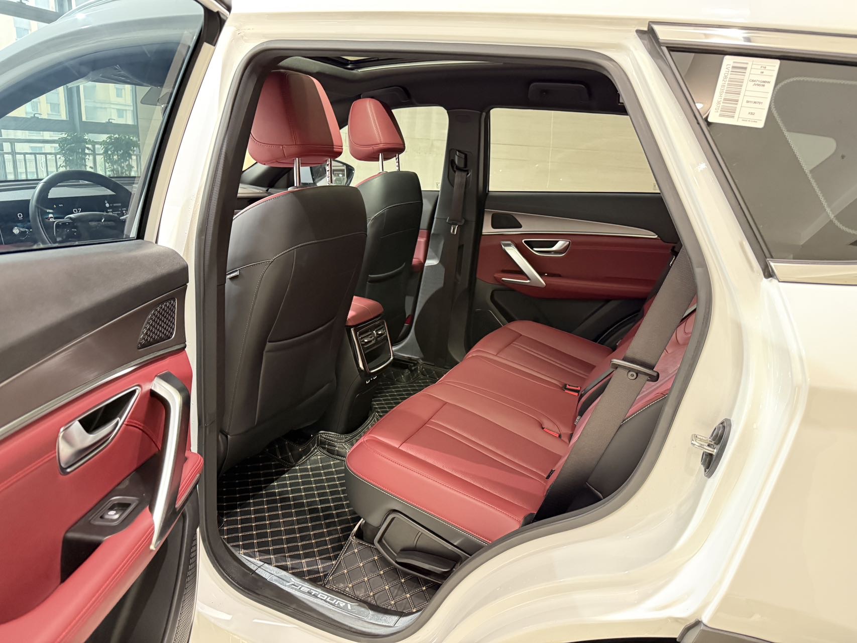 Jetour X70 PLUS 2025 car image #16
