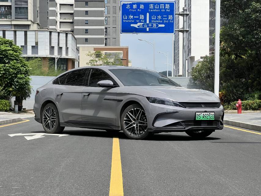 BYD Han 2025 car image #3