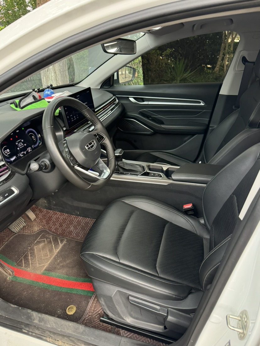 GEELY Emgrand 2023 car image #3
