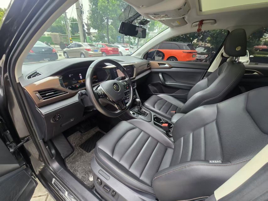 Volkswagen Tharu 2023 car image #7