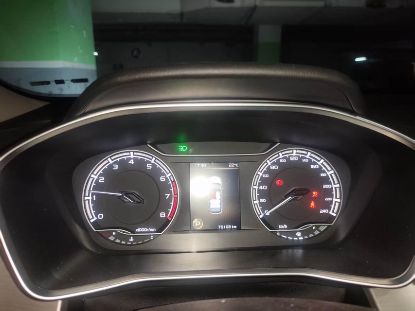 GEELY Coolray 2023 car image #9