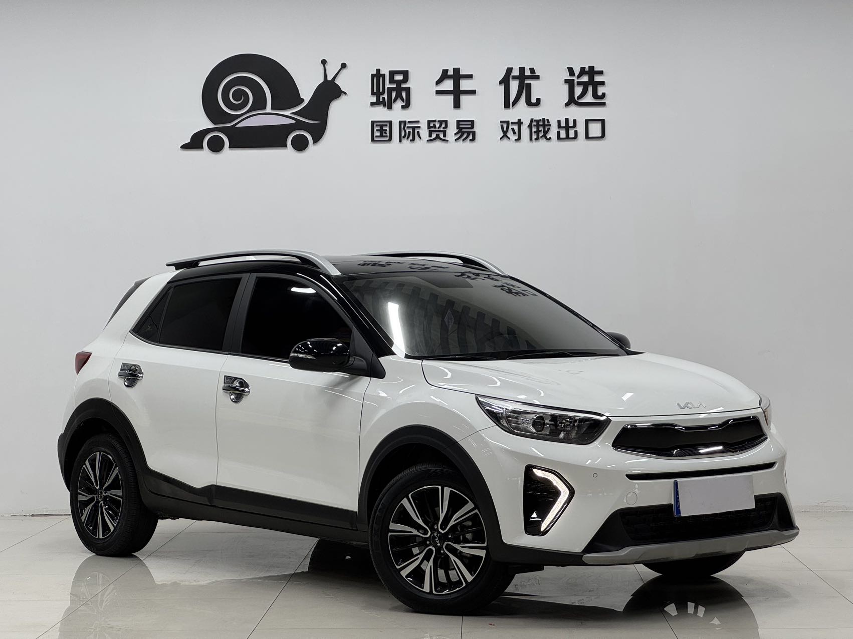Kia KX1 2023 car image #2