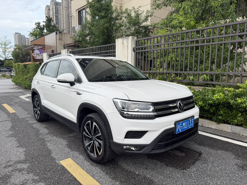 Volkswagen Tharu 2021 car image #2