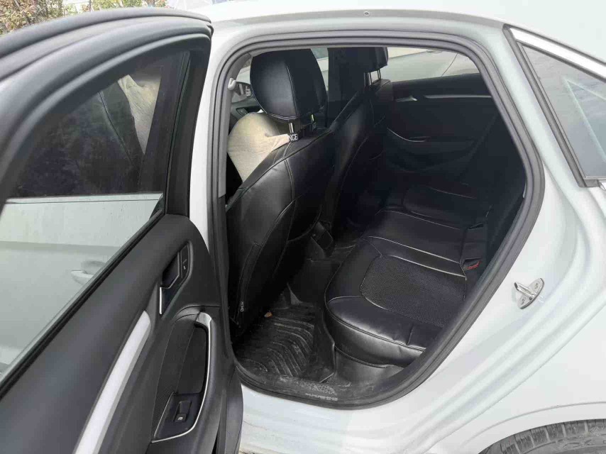 Audi A3 2018 car image #6